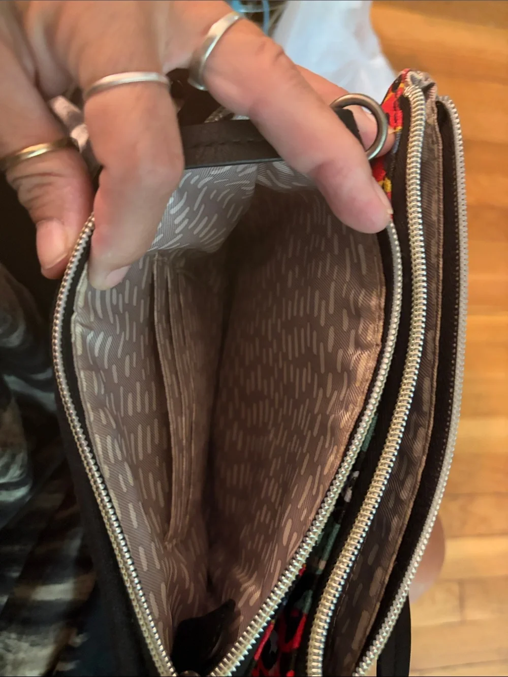 SAKROOTS Artist circle Crossbody Bag